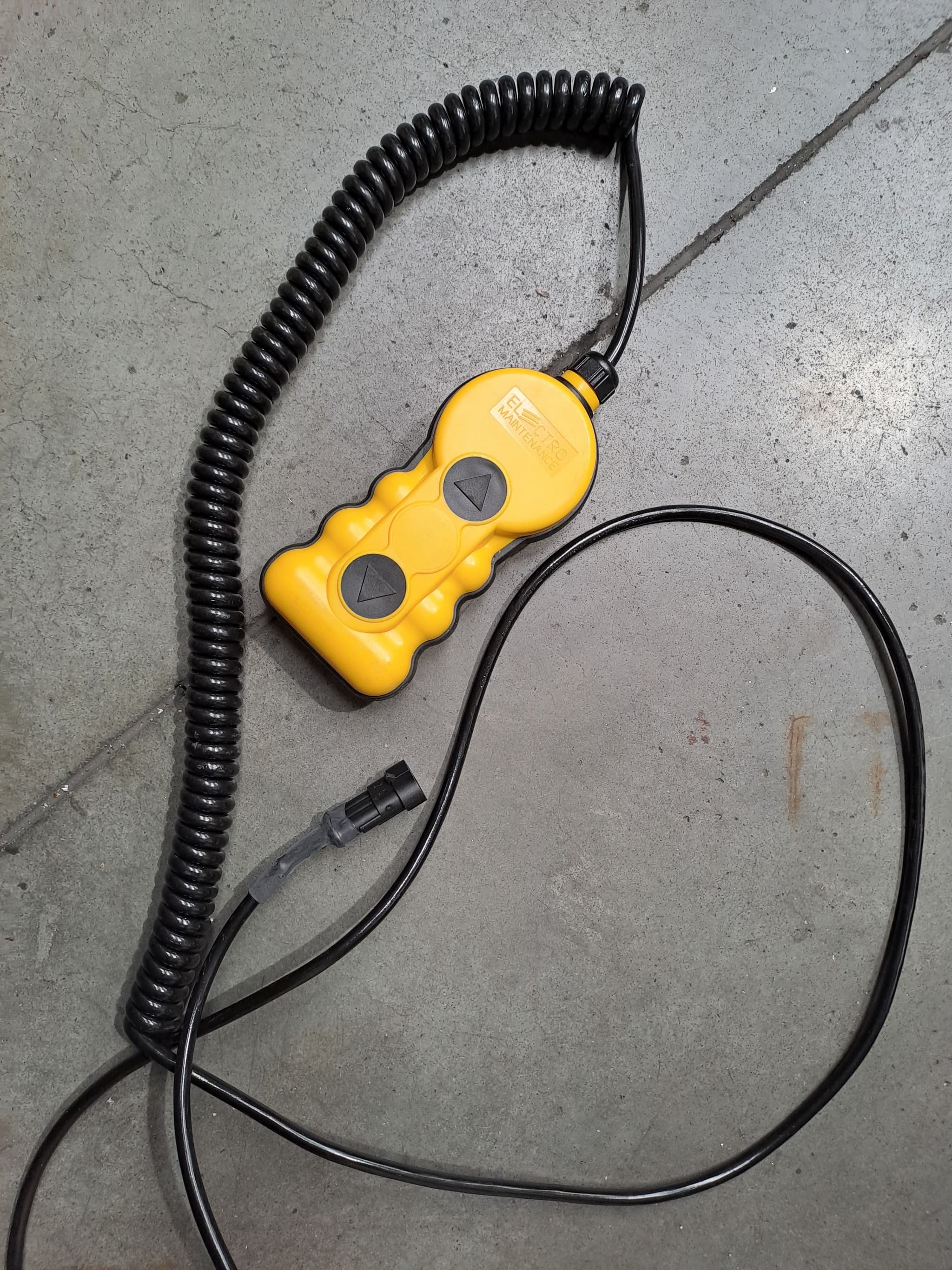 Pilot do sterowania wywrotką Henschel – żółty, dwuprzyciskowy