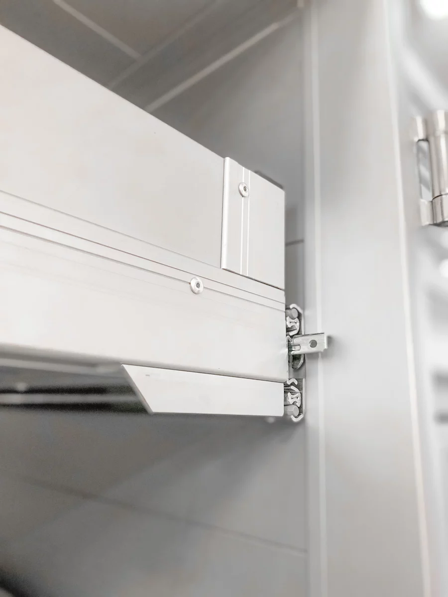 Kontener narzędziowy na pojeździe